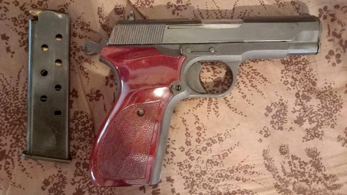 Zaplena tableta i pištolja